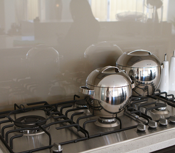 Heat and Stain Resistant Glass Splashbacks - O'Brien Glass